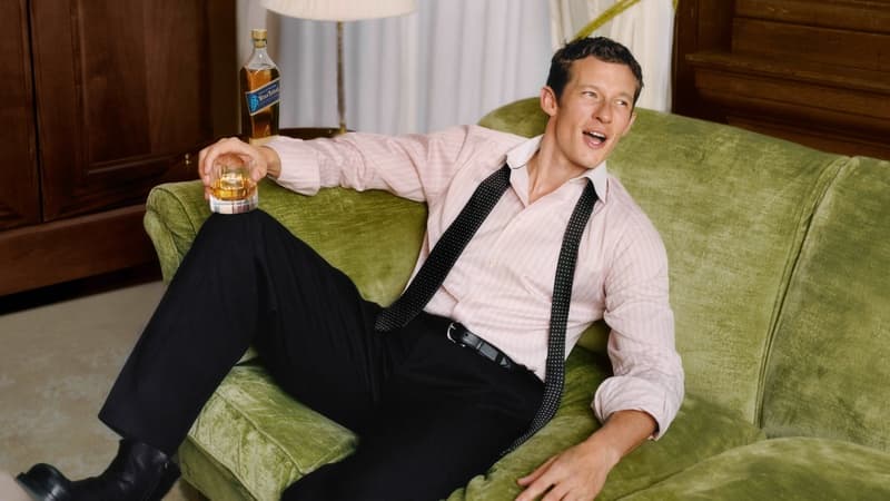 Johnnie Walker Blue Label anuncia Callum Turner como novo embaixador global