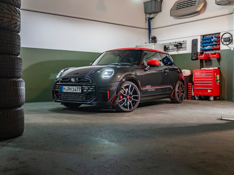 MINI apresenta no Brasil o exclusivo MINI JCW GP Inspired